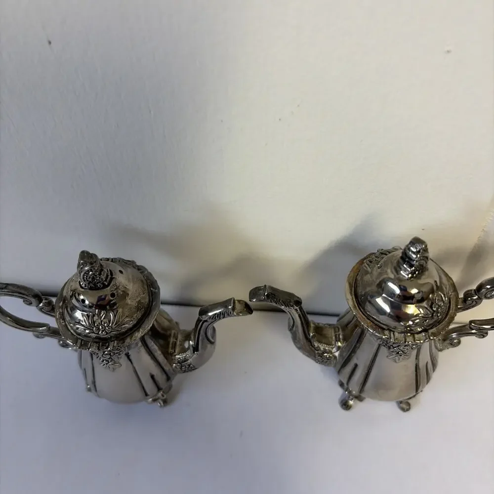Vintage Godinger Miniature Tea Pot Silver Gallery Plated Salt & Pepper Shakers - Picture 4 of 10